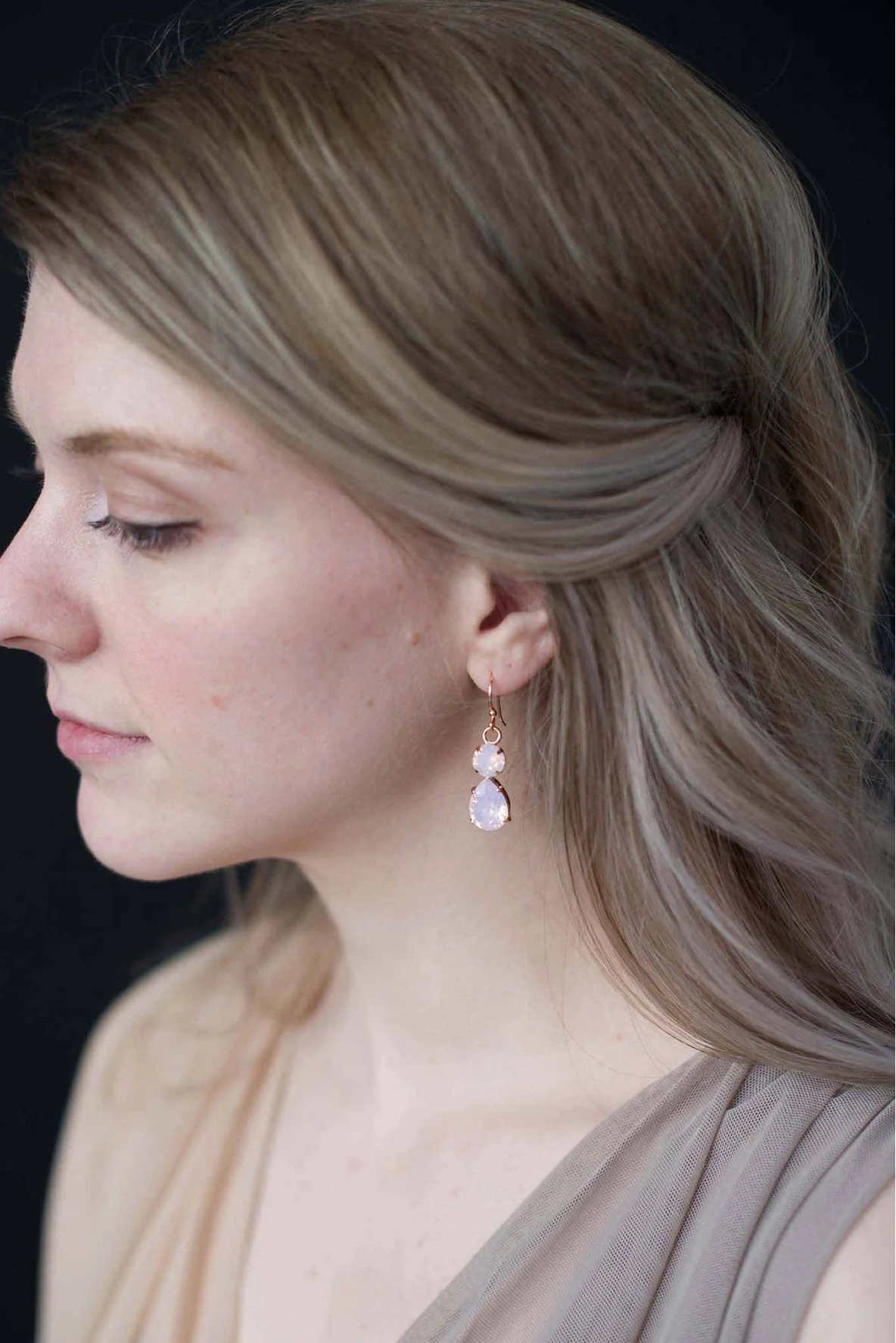 Simple crystal pear drop earrings - Style