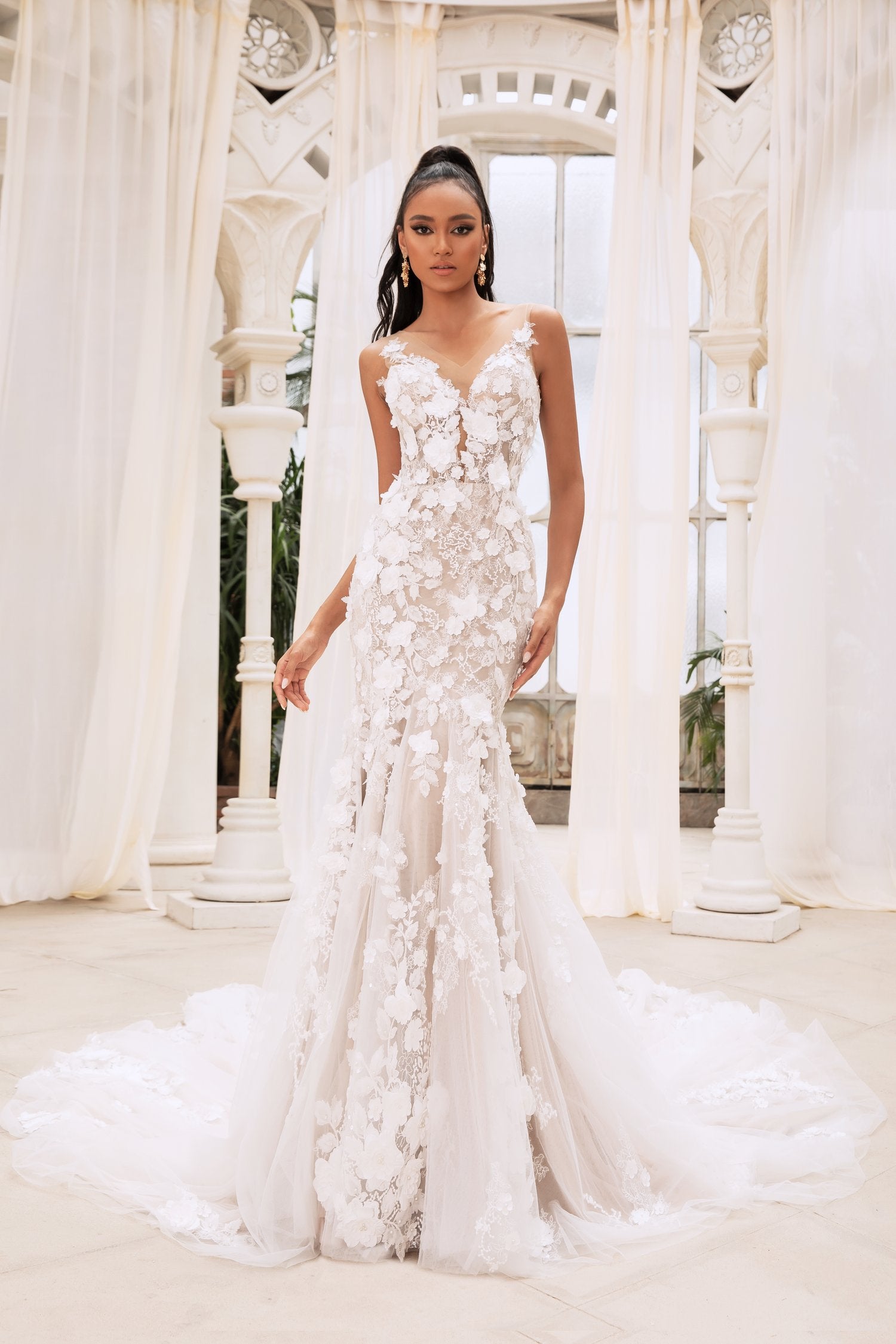 Dondi - Bridal Size 10 - Sample Wedding Dress Dondi - Bridal Size 10 - Sample Wedding Dress