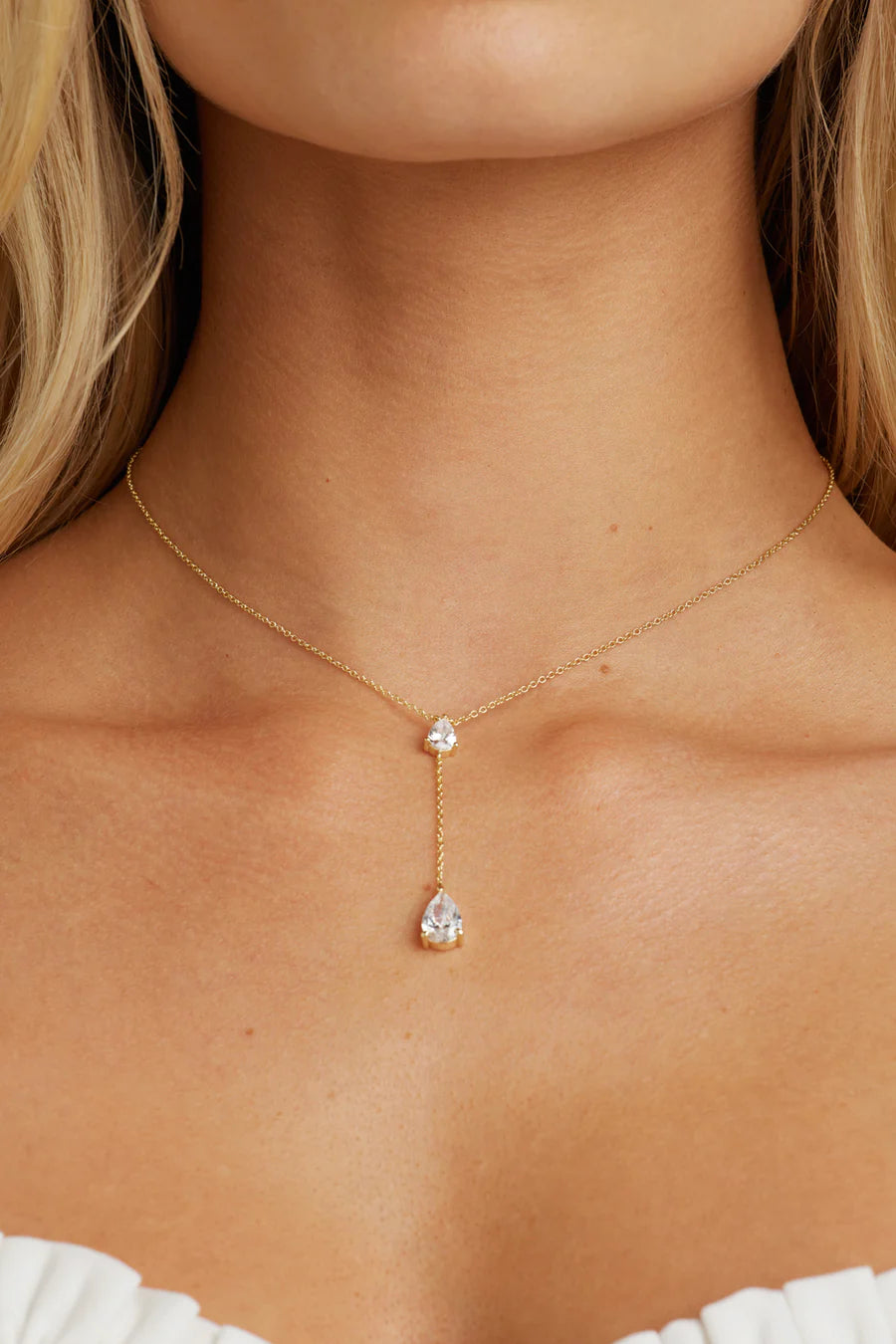 Lane Pendant Necklace
