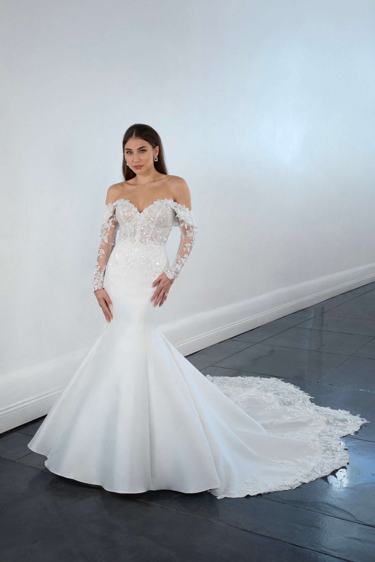 Martina Liana 1679 - Bridal Size 12 - Sample Wedding Dress Martina Liana 1679 - Bridal Size 12 - Sample Wedding Dress