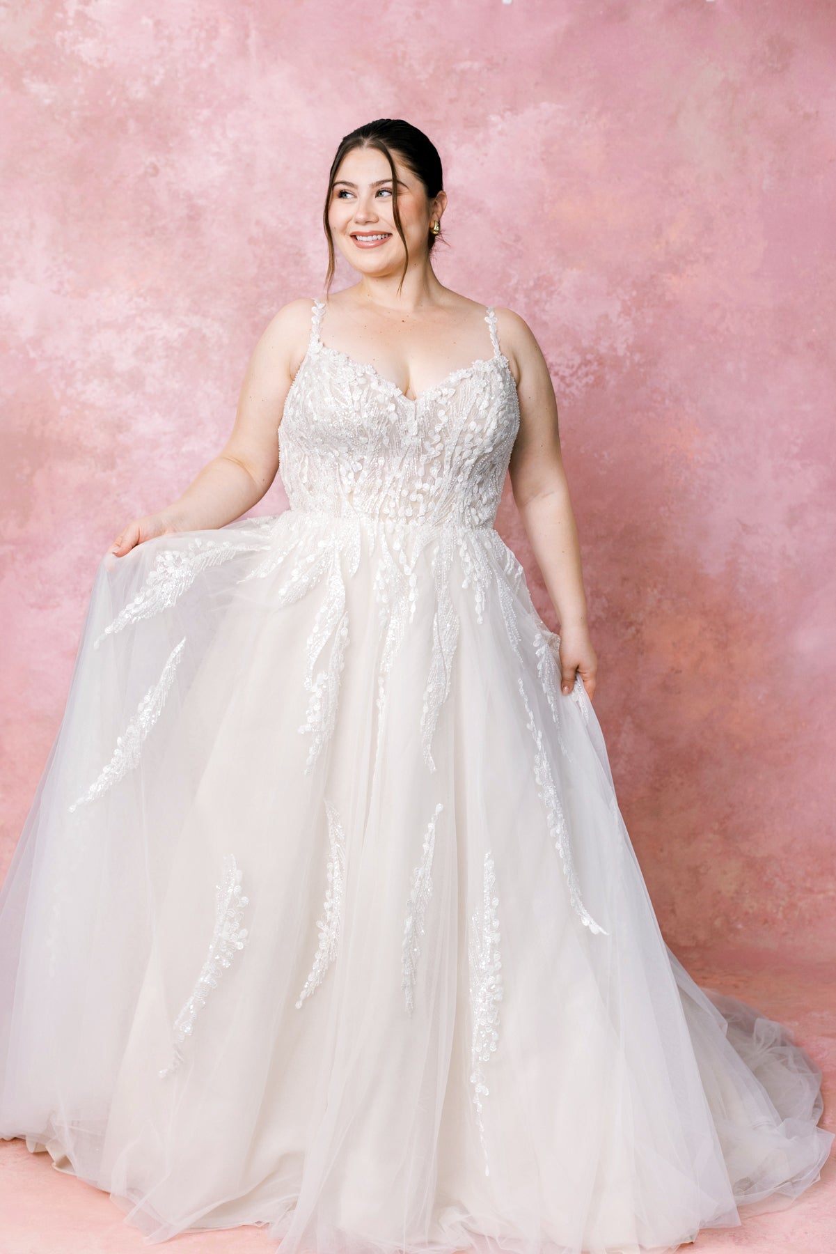 Ocean & Petal Hillary - Bridal Size 18 - Plus Size Sample Wedding Dress Ocean & Petal Hillary - Bridal Size 18 - Plus Size Sample Wedding Dress