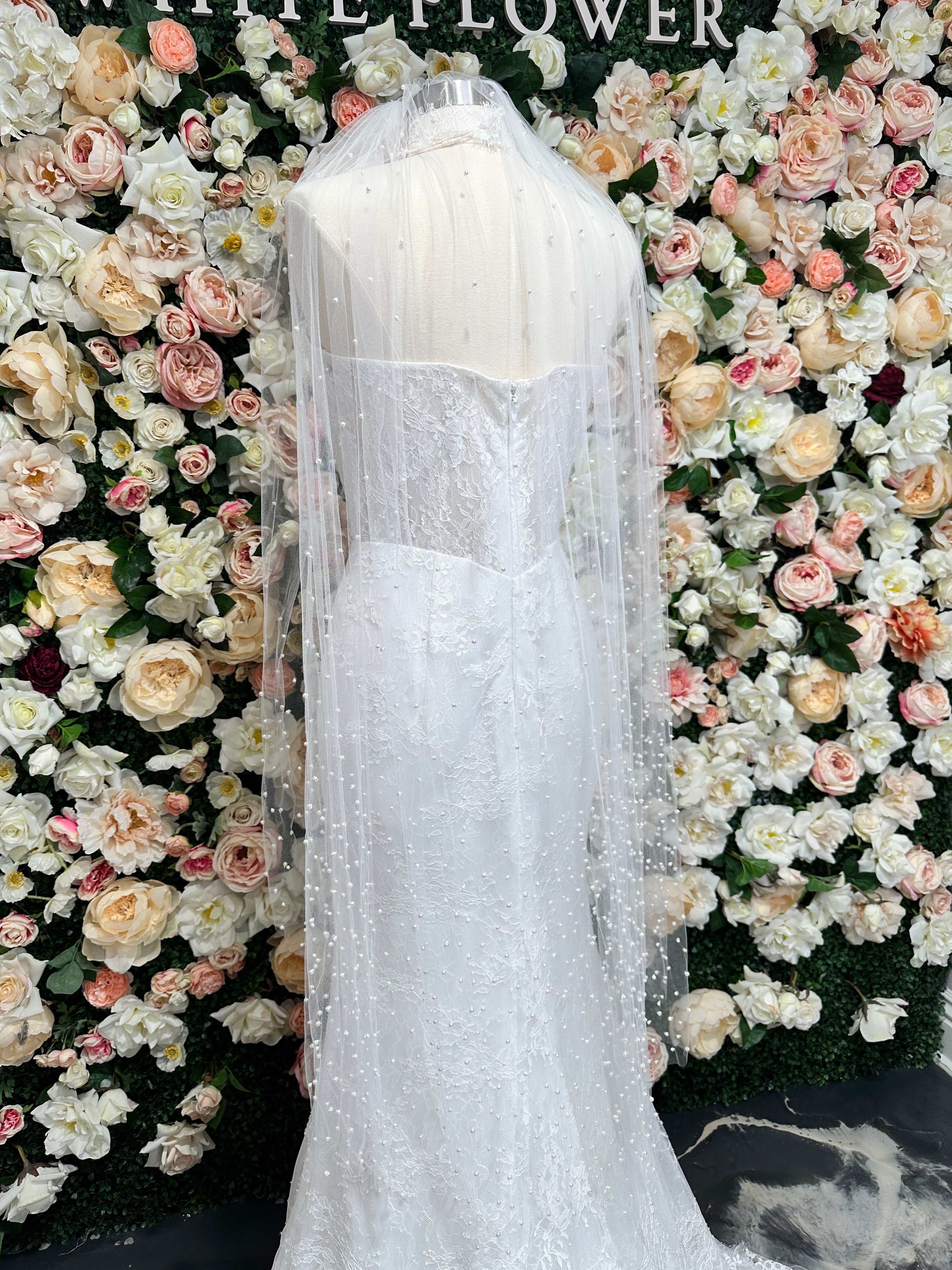 Pandora Fingertip Veil 50"