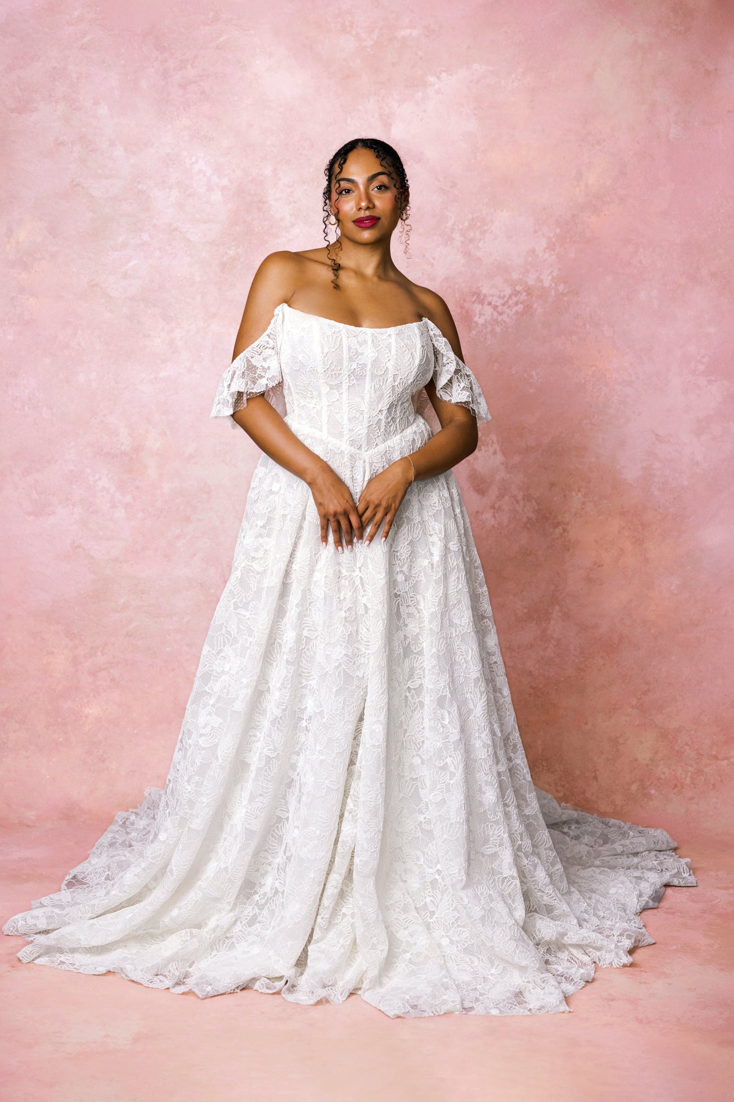 Cassiopeia Plus Size by Vagabond Bridal