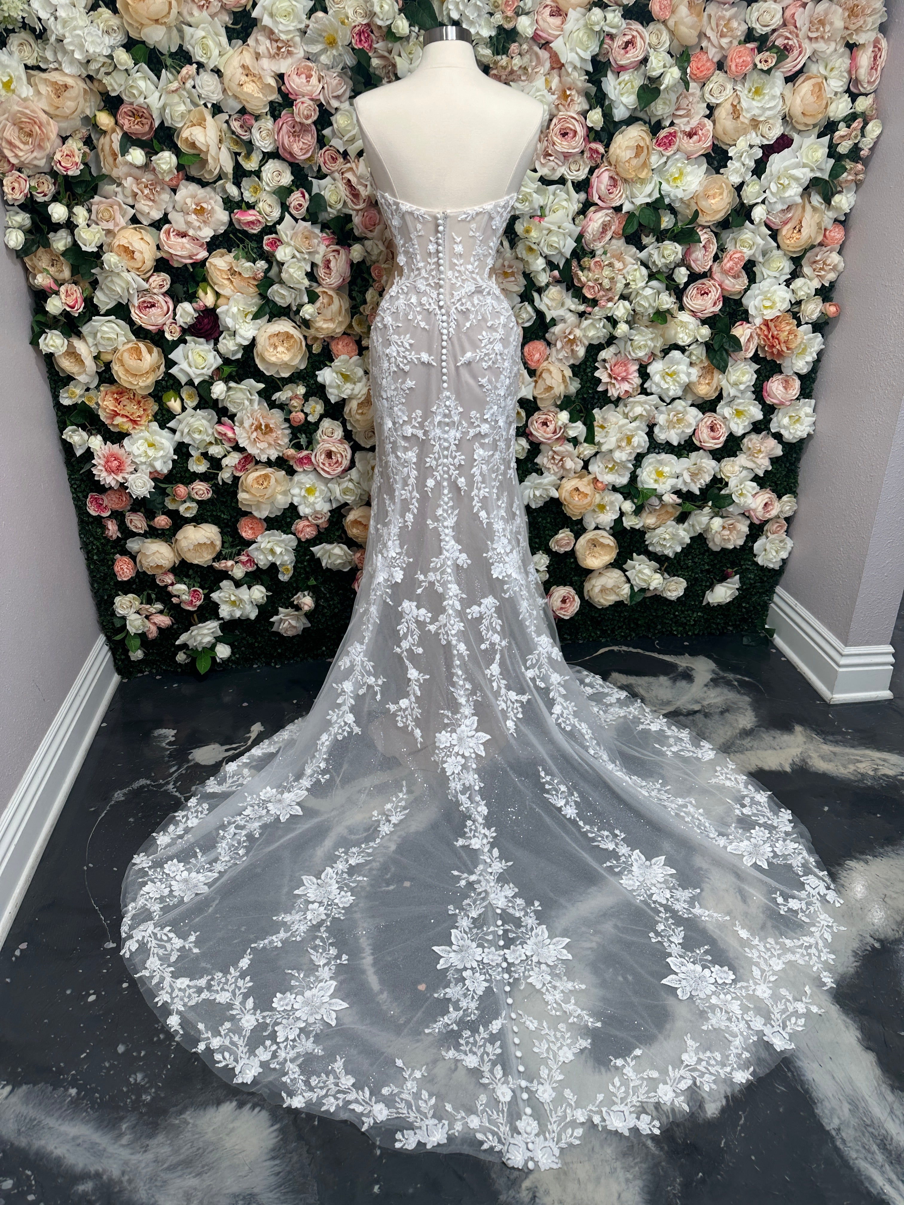 1850 by Martina Liana - Sexy Strapless Lace Column Wedding Dress