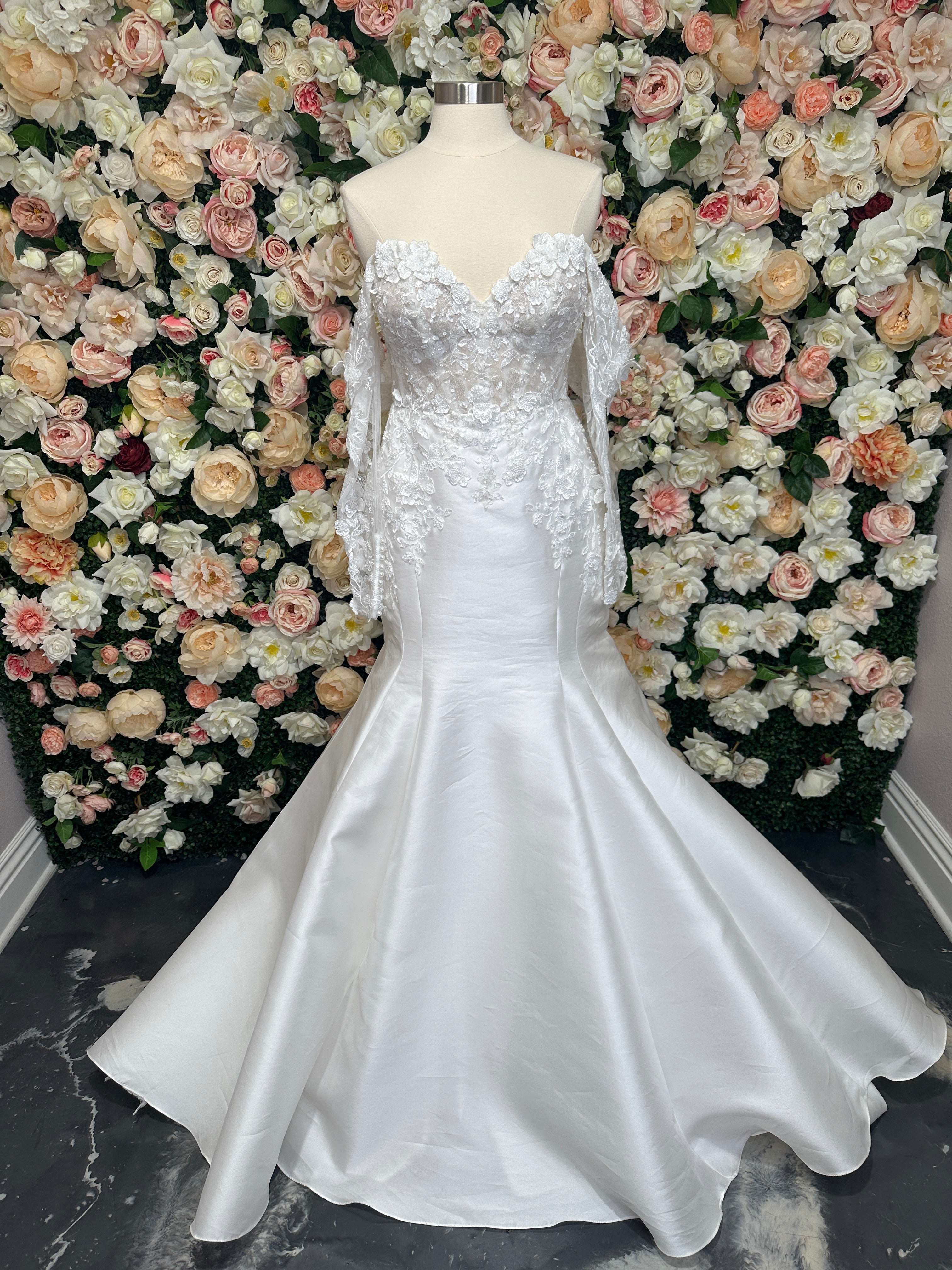 1679 by Martina Liana - Sexy Silk and Lace Fit-and-Flare Wedding