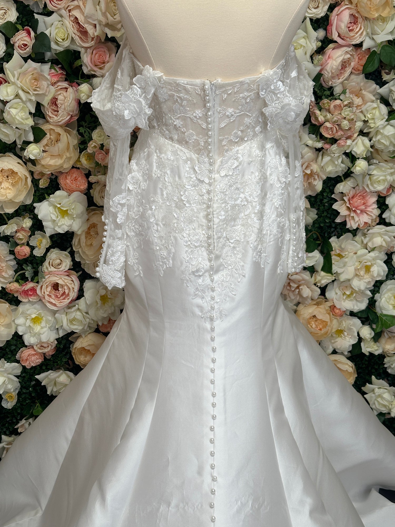 Martina Liana 1679 - Bridal Size 12 - Sample Wedding Dress Martina Liana 1679 - Bridal Size 12 - Sample Wedding Dress