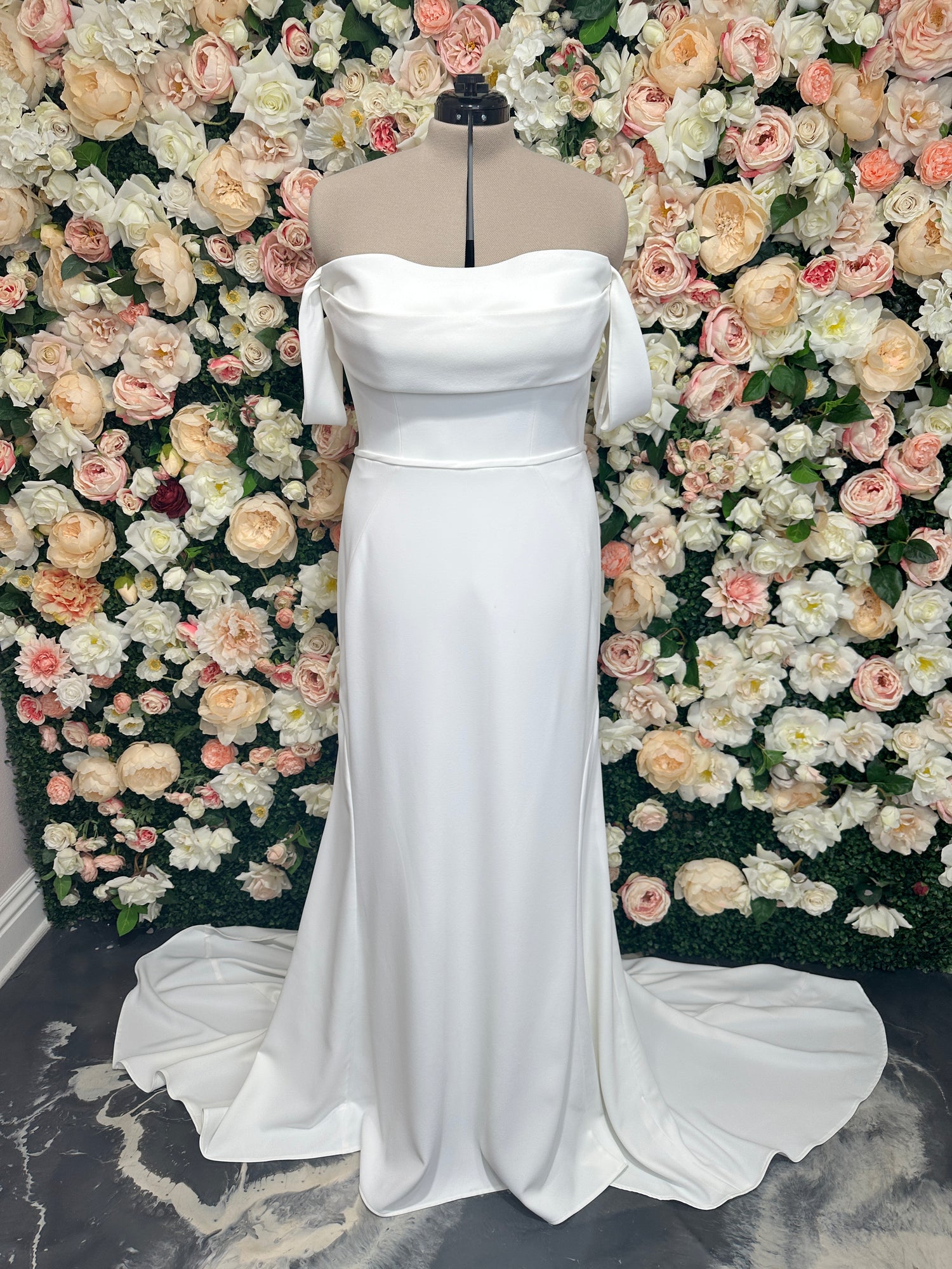 Charlene Plus Size by Kelly Faetanini – The White Flower
