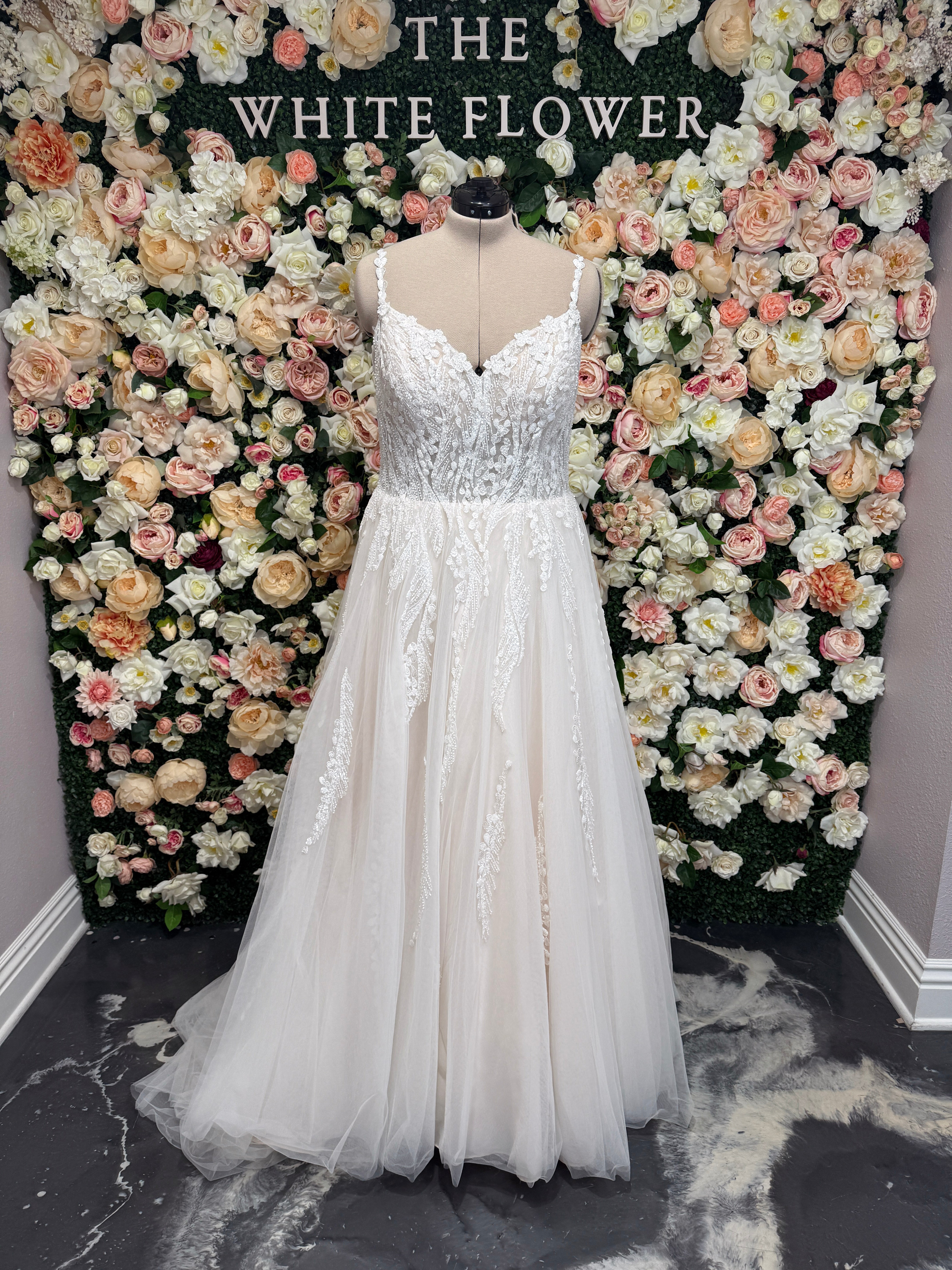 Hillary Plus Size by Ocean & Petal – The White Flower