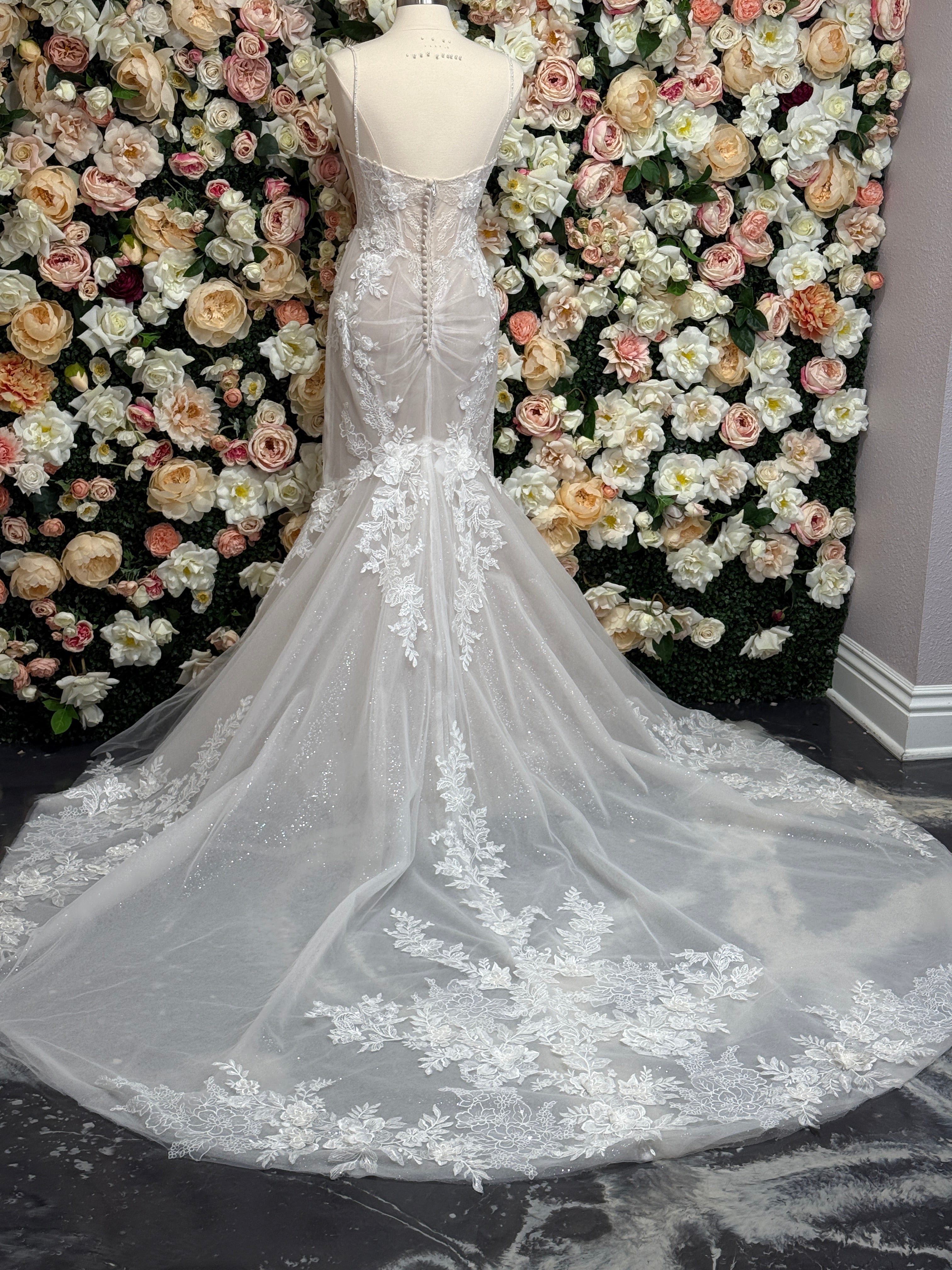 1488 by Martina Liana - Off the Rack Sample Wedding Dress – The