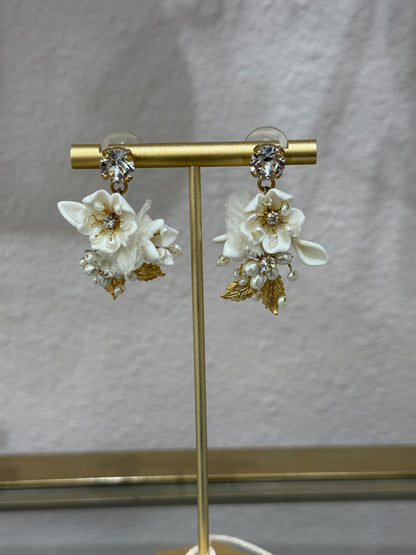 Petite floral and crystal bridal earrings - Style 