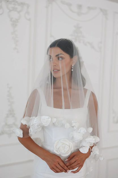 Isabelle Rosette Fingertip Veil 42"