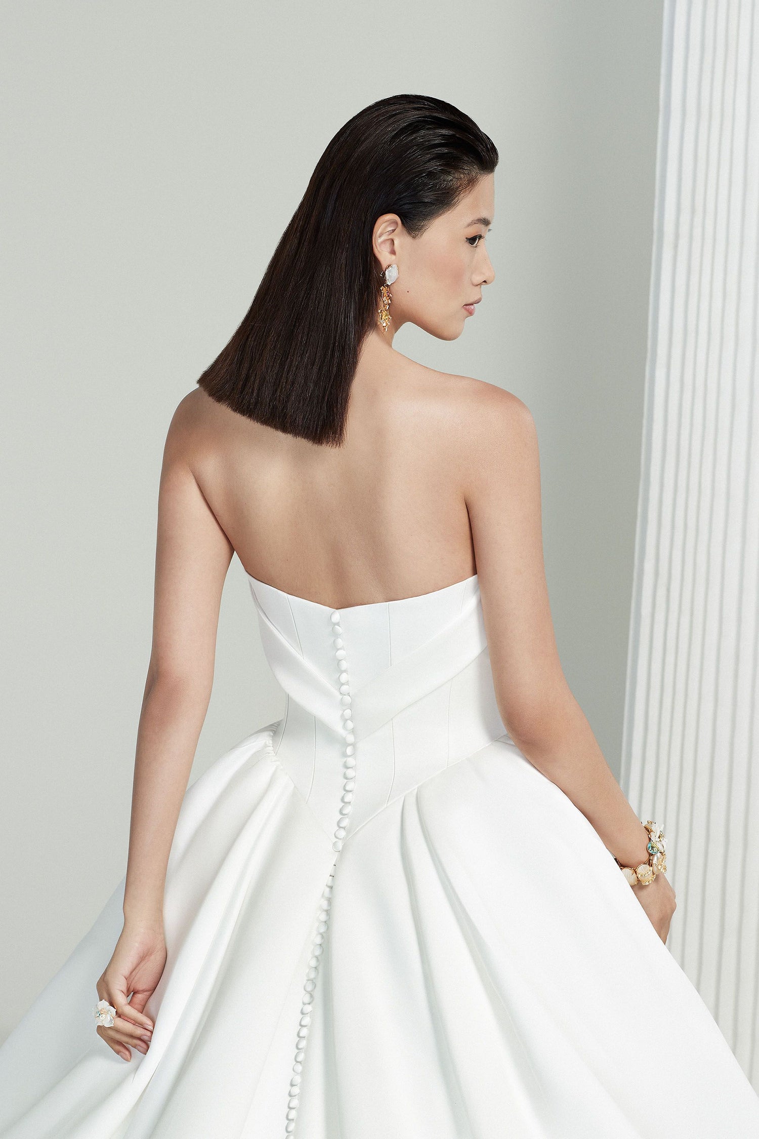 Joan by Justin Alexander Signature The White Flower Joan by Justin Alexander Signature The White Flower
