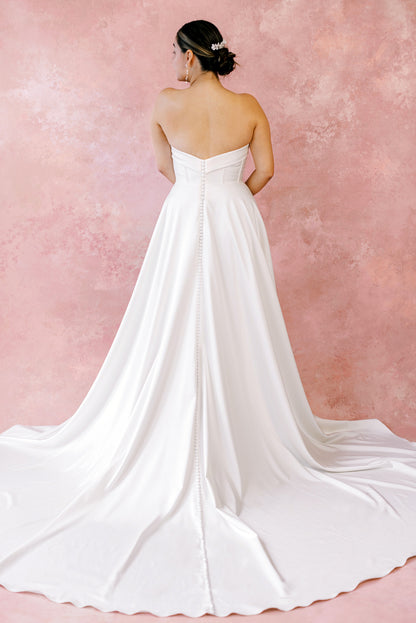Saint Plus Size