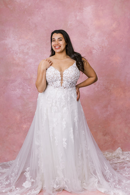 1137 Plus Size