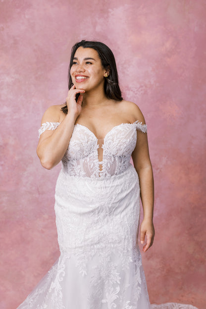 Martina Liana 1236 - Bridal Size 18 - Plus Size Sample Wedding Dress Martina Liana 1236 - Bridal Size 18 - Plus Size Sample Wedding Dress