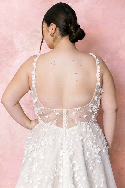 1718 Plus Size