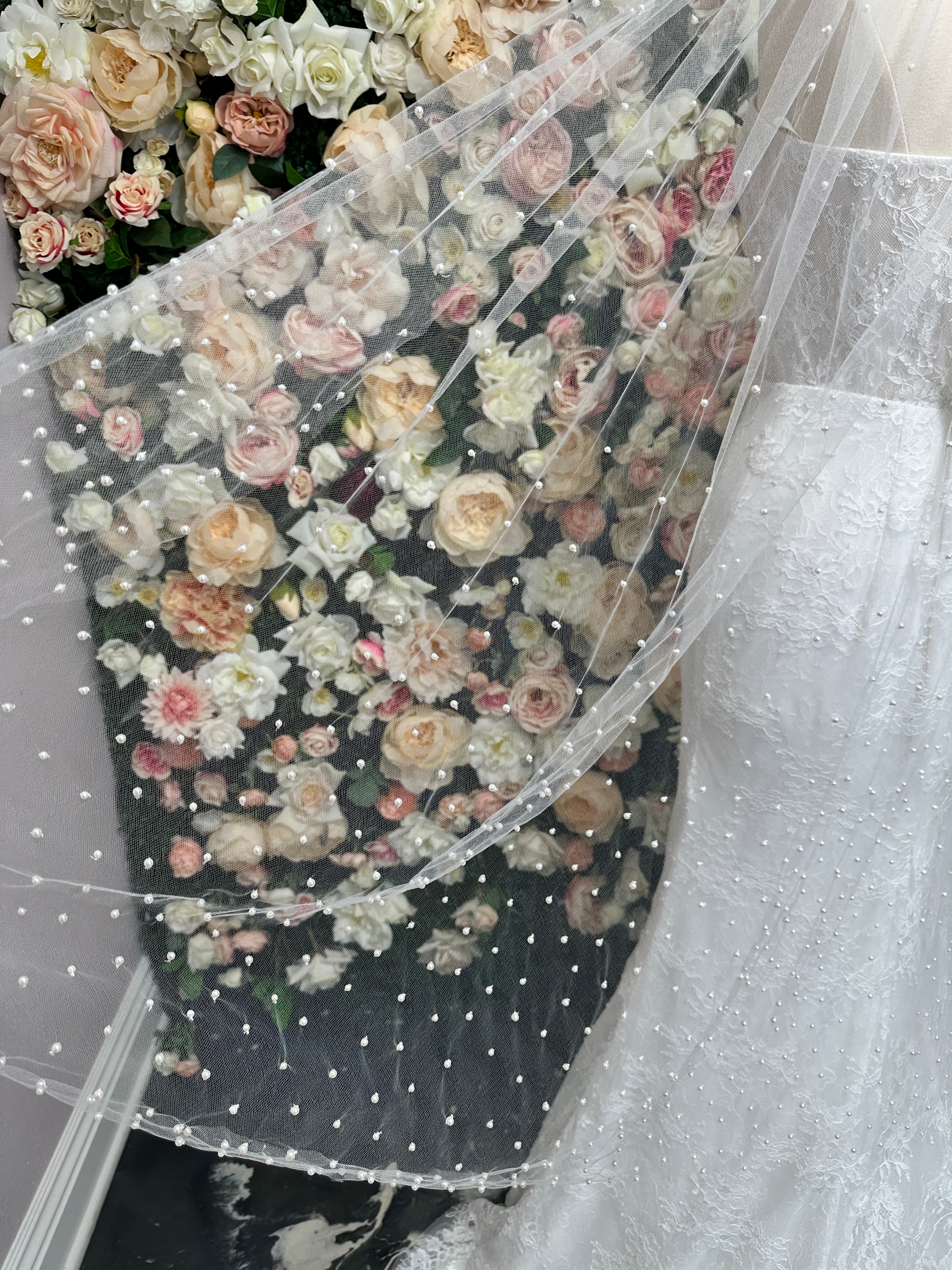 Pandora Fingertip Veil 50"