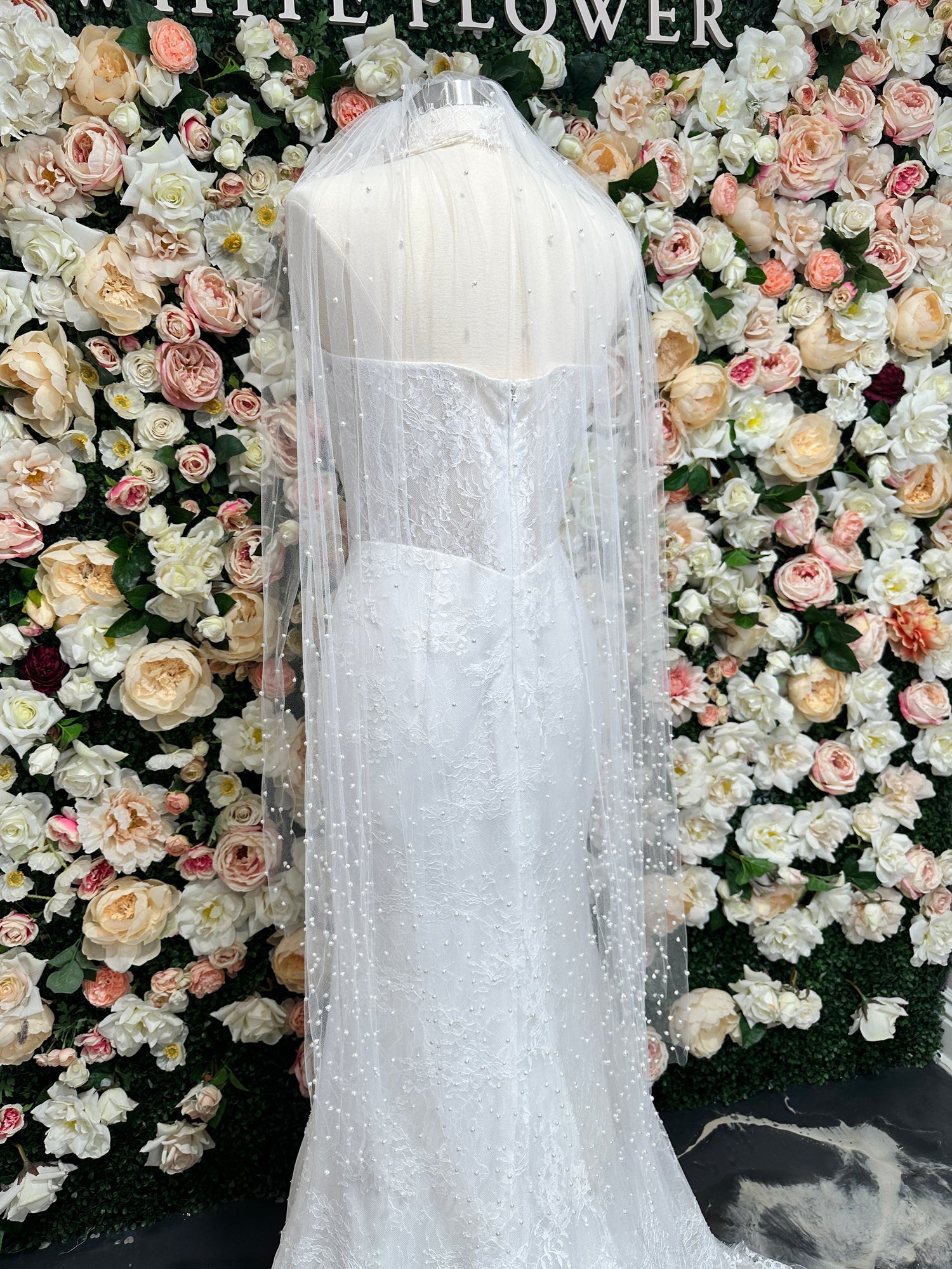 Pandora Fingertip Veil 50"