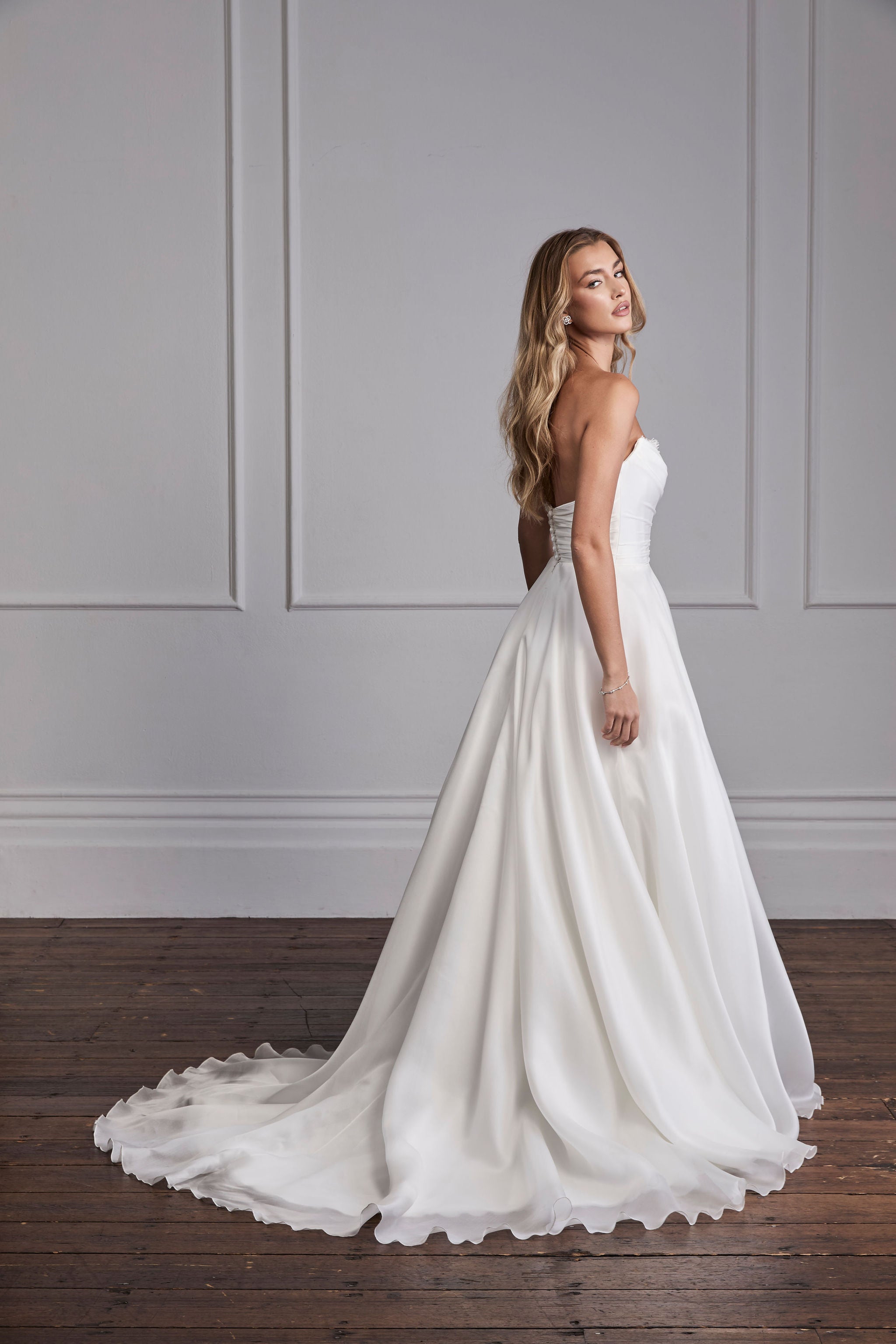 Suzanne Neville Wedding Dresses in San Diego The White Flower Suzanne Neville Wedding Dresses in San Diego The White Flower