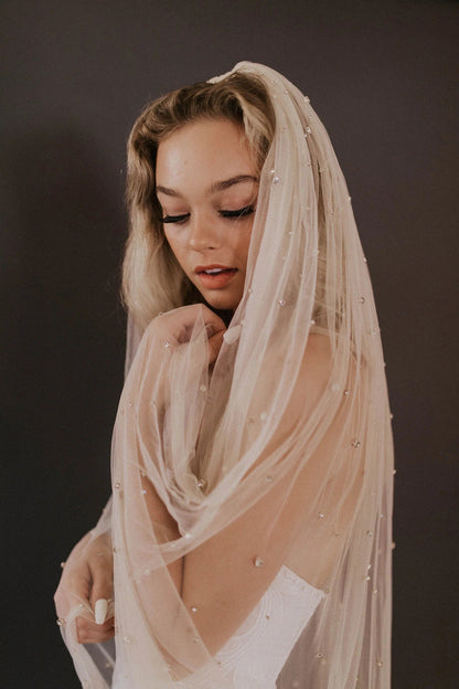 Jezebel Crystal Cathedral Veil